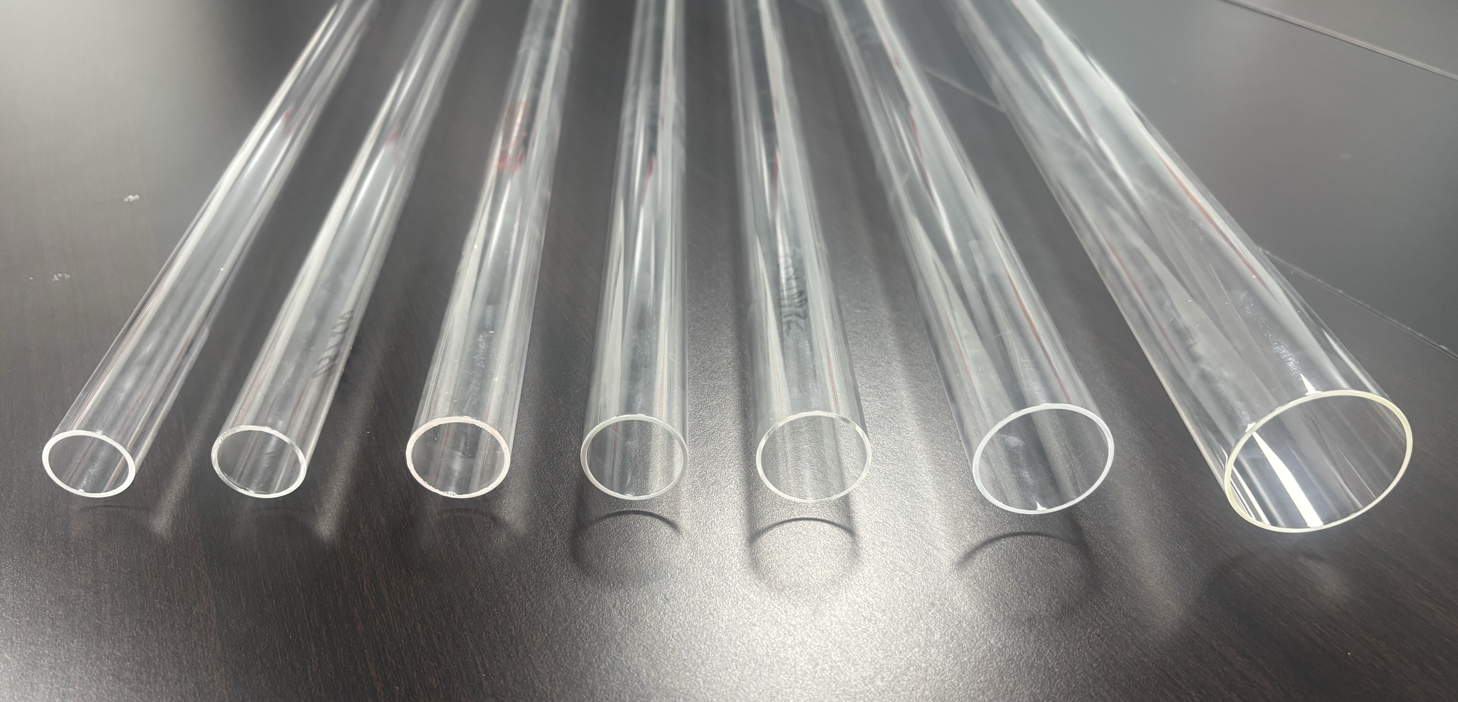 Quartz sleeves in multiple diameters for UV water-treatment reactors