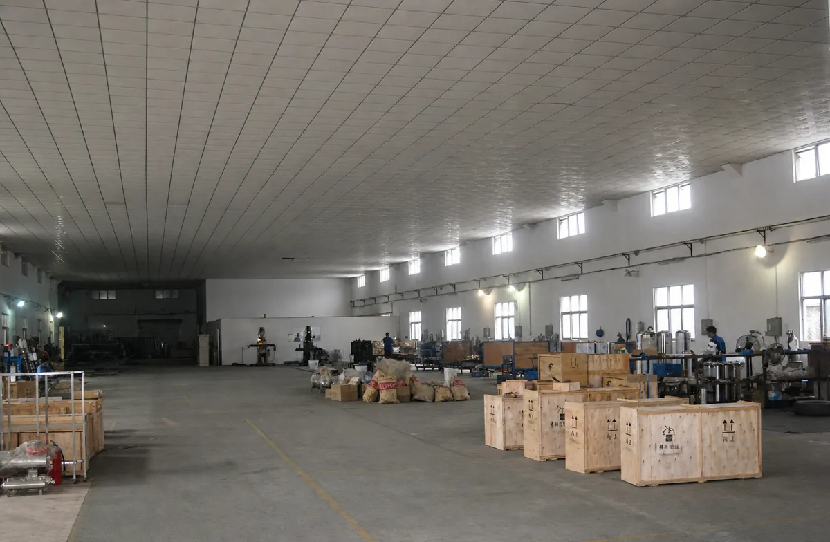 KONCHE factory workshop building